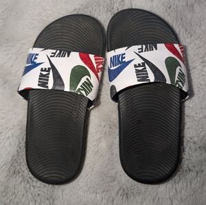 Nike 12 C slides